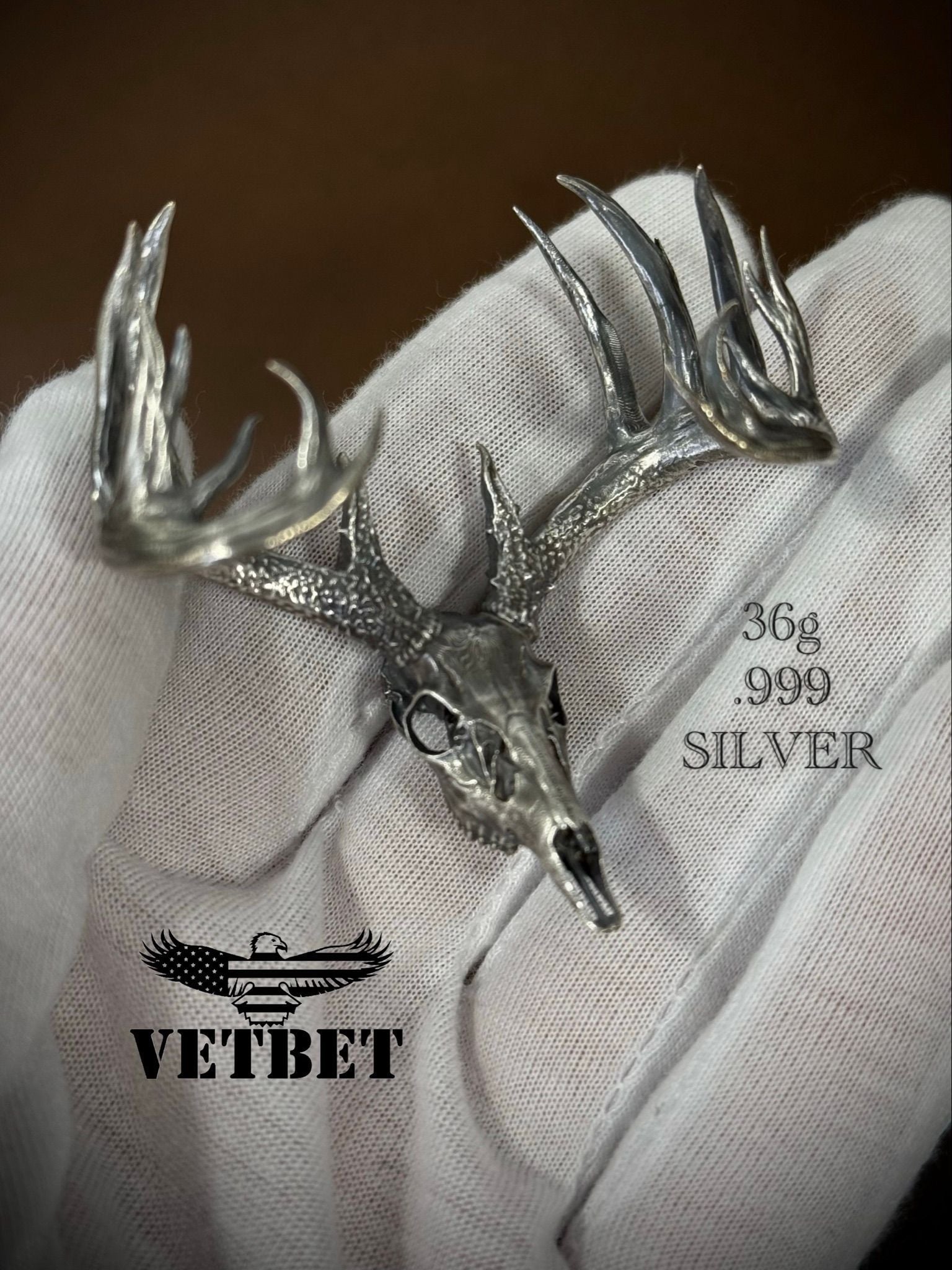 Trophy Whitetail Buck Deadhead - .999 Silver