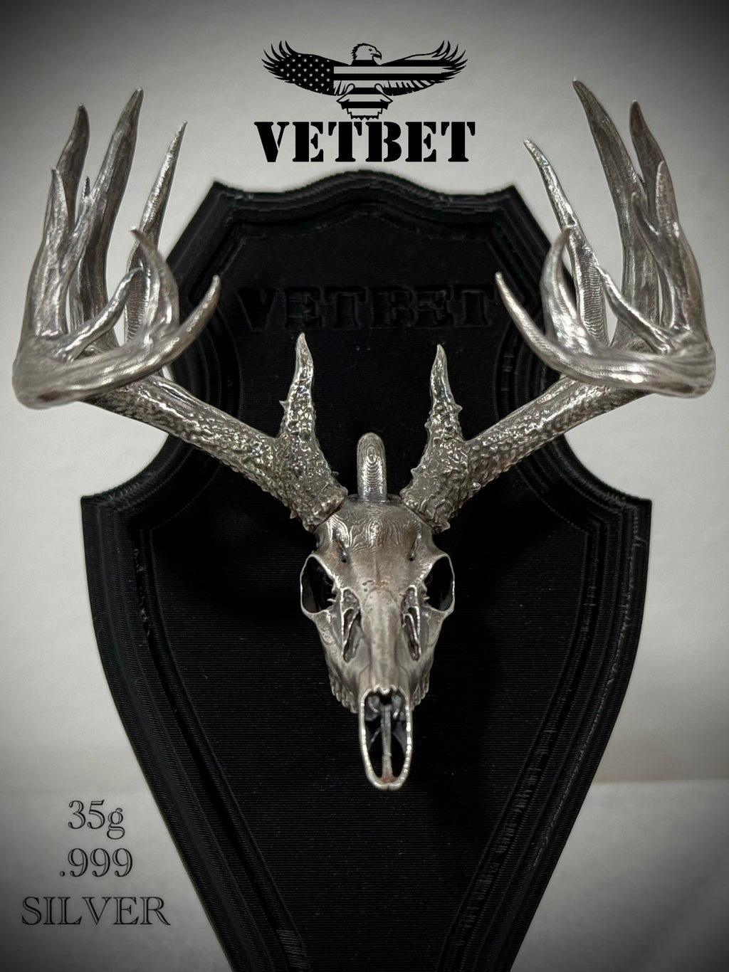 .999 Silver Trophy Whitetail w/hang loop