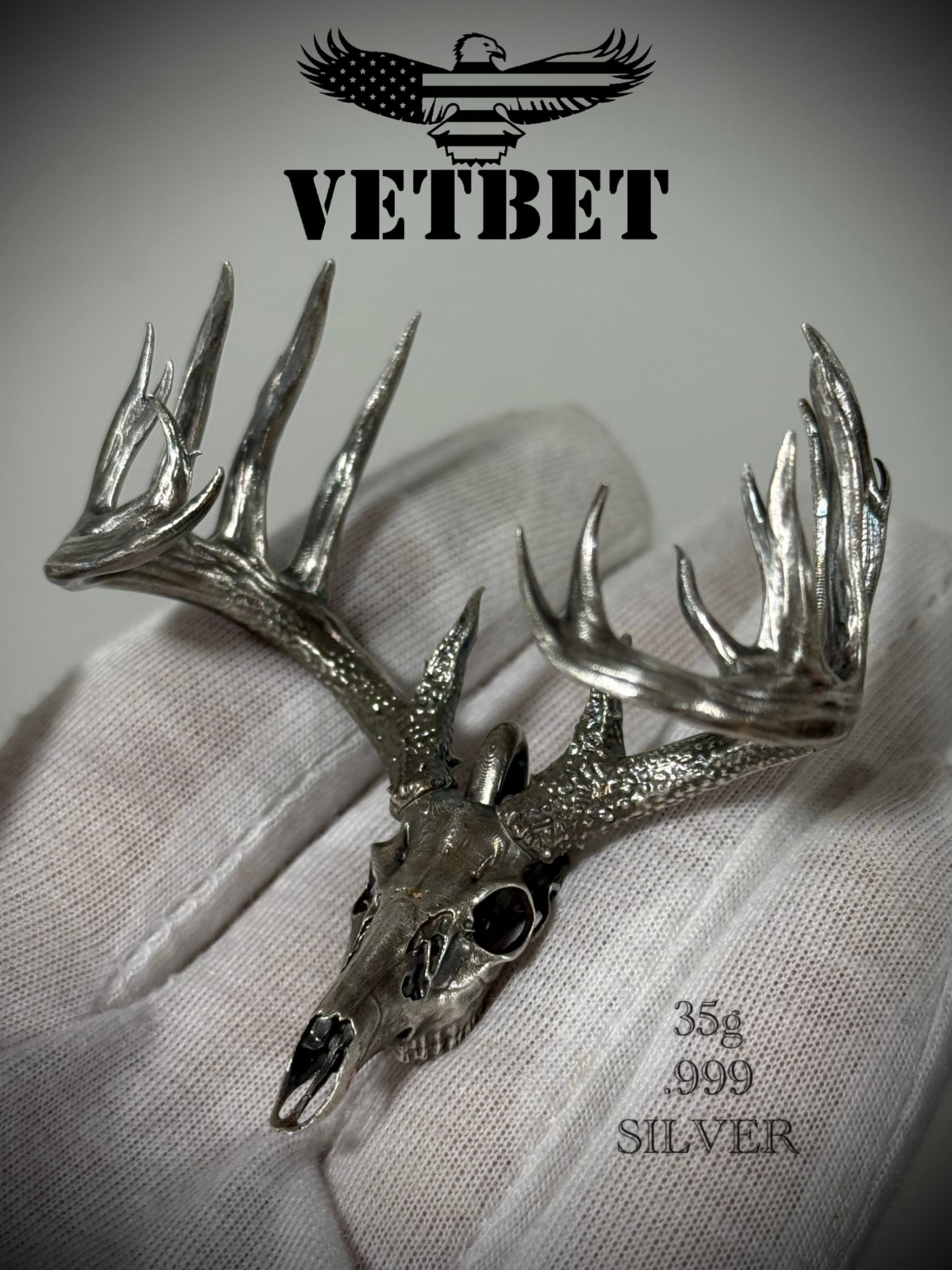 .999 Silver Trophy Whitetail w/hang loop